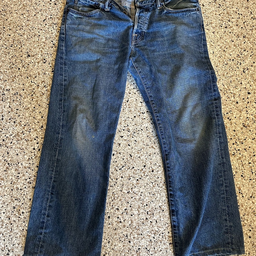 Abercrombie & Fitch Relaxed Blue Jeans with Classic Style